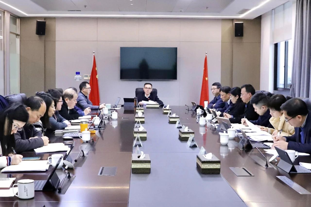 省二輕集團傳達貫徹全國兩會精神