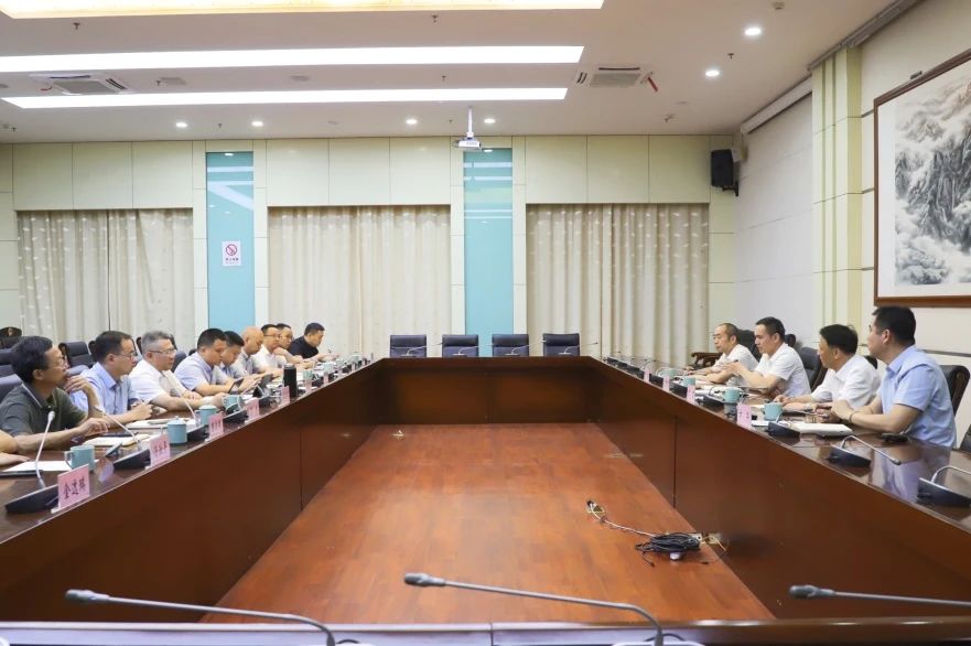 孫哲君一行赴龍泉考察調研